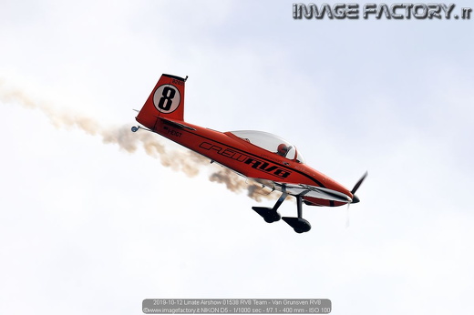 2019-10-12 Linate Airshow 01538 RV8 Team - Van Grunsven RV8